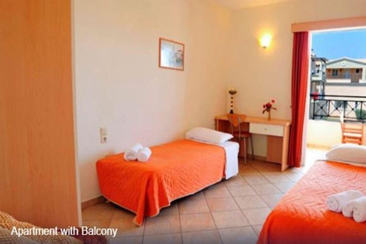 Thinalos Aparthotel Acharavi  Exterior photo