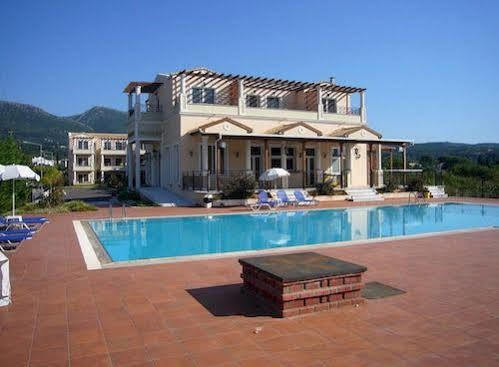 Thinalos Aparthotel Acharavi  Exterior photo