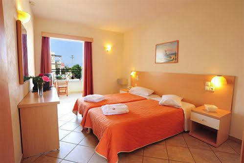 Thinalos Aparthotel Acharavi  Exterior photo