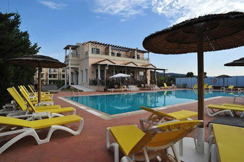 Thinalos Aparthotel Acharavi  Exterior photo